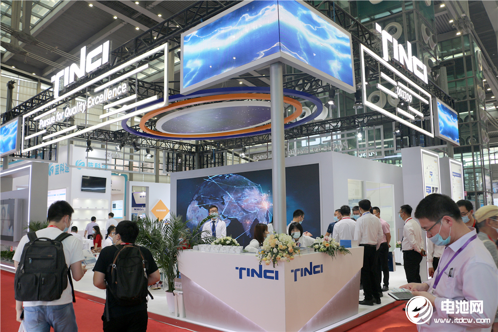 江苏国泰拟投资26.94亿元 新建两个锂电池电解液项目